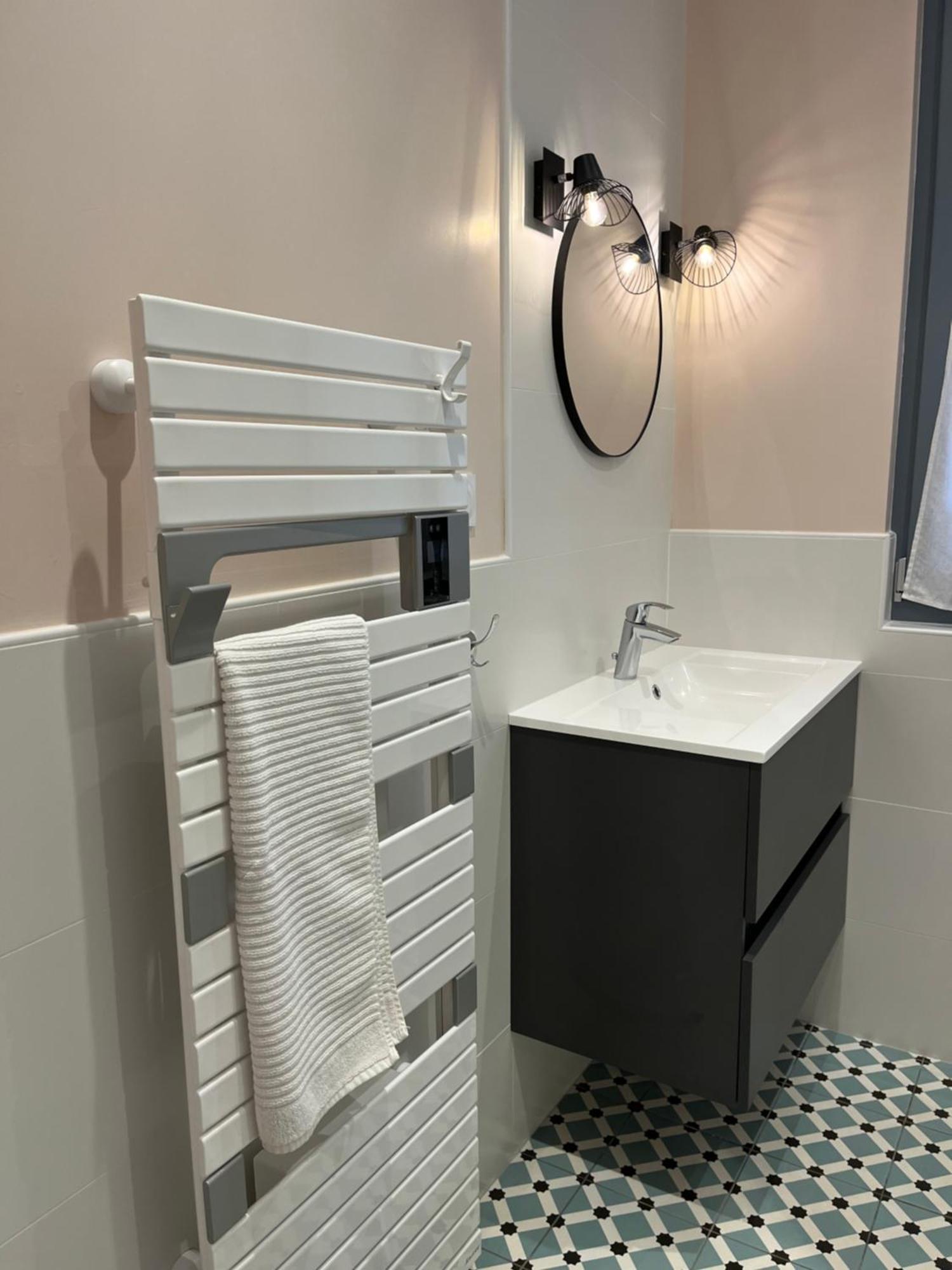 Apartment Studio De Charme Avec Terrasse Privee, Jardin Partage *